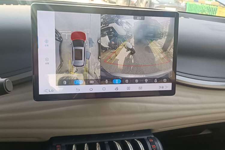 Used BYD Yuan PLUS 2022 510 km Flagship Version Audio And AC Panel