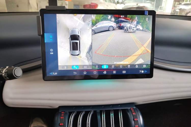 Used BYD Yuan PLUS 2022 510 km Flagship Version Audio And AC Panel