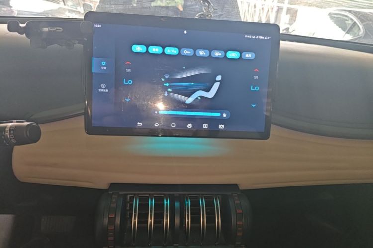 Used BYD Yuan PLUS 2022 430 km Luxury Version Audio And AC Panel