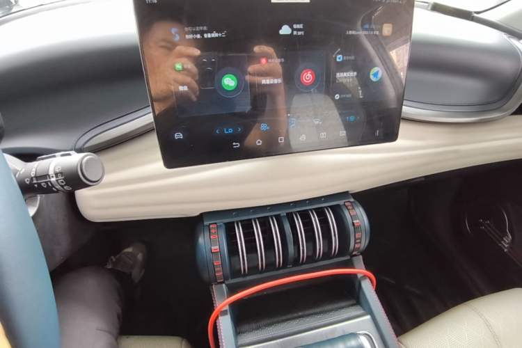 Used BYD Yuan PLUS 2022 430 km Luxury Version Audio And AC Panel