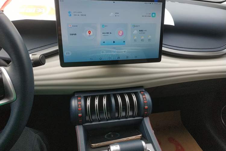 Used BYD Yuan PLUS 2022 510 km Luxury Version Audio And AC Panel