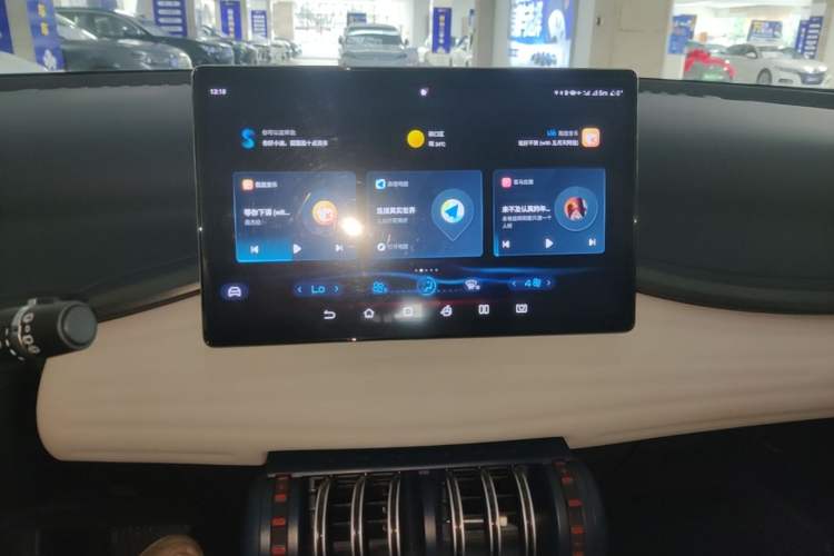 Used BYD Yuan PLUS 2022 510 km Flagship Version Audio And AC Panel