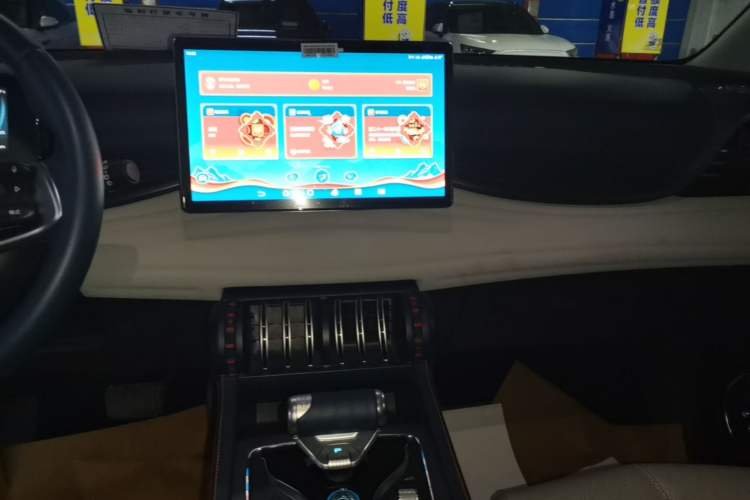 Used BYD Yuan PLUS 2022 430 km Luxury Version Audio And AC Panel