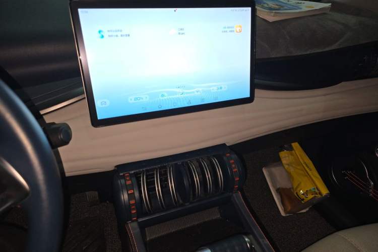 Used BYD Yuan PLUS 2022 510 km Flagship Version Audio And AC Panel