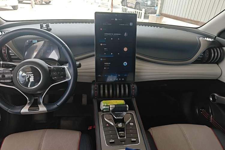 Used BYD Yuan PLUS 2022 510KM Flagship PLUS Audio And AC Panel
