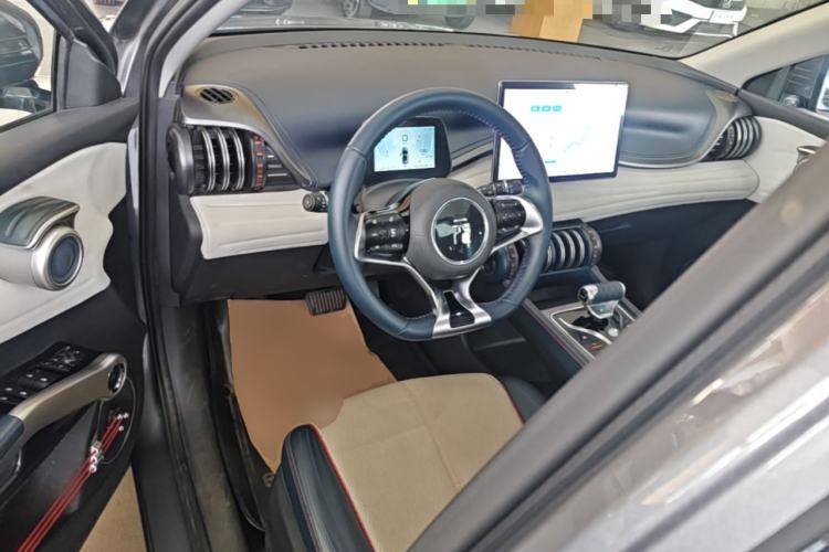 Used BYD Yuan PLUS 2022 510 km Flagship Version Center Console
