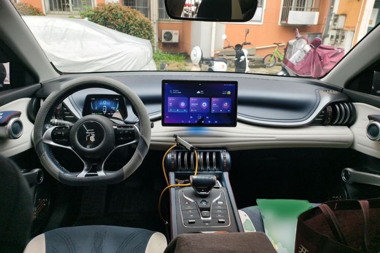 Used BYD Yuan PLUS 2022 430 km Luxury Version Center Console