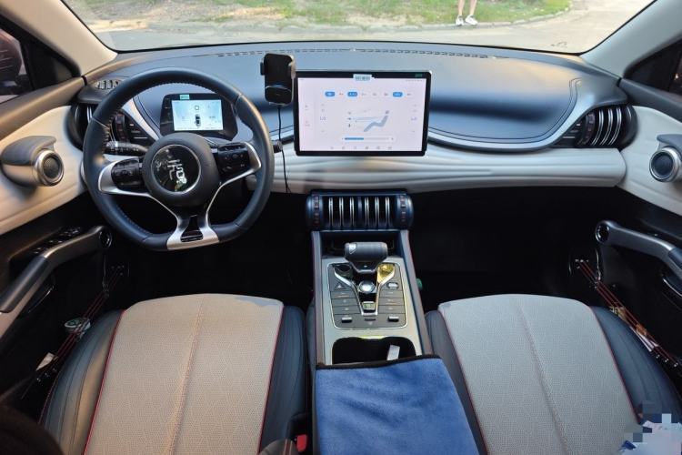 Used BYD Yuan PLUS 2022 430 km Luxury Version Center Console