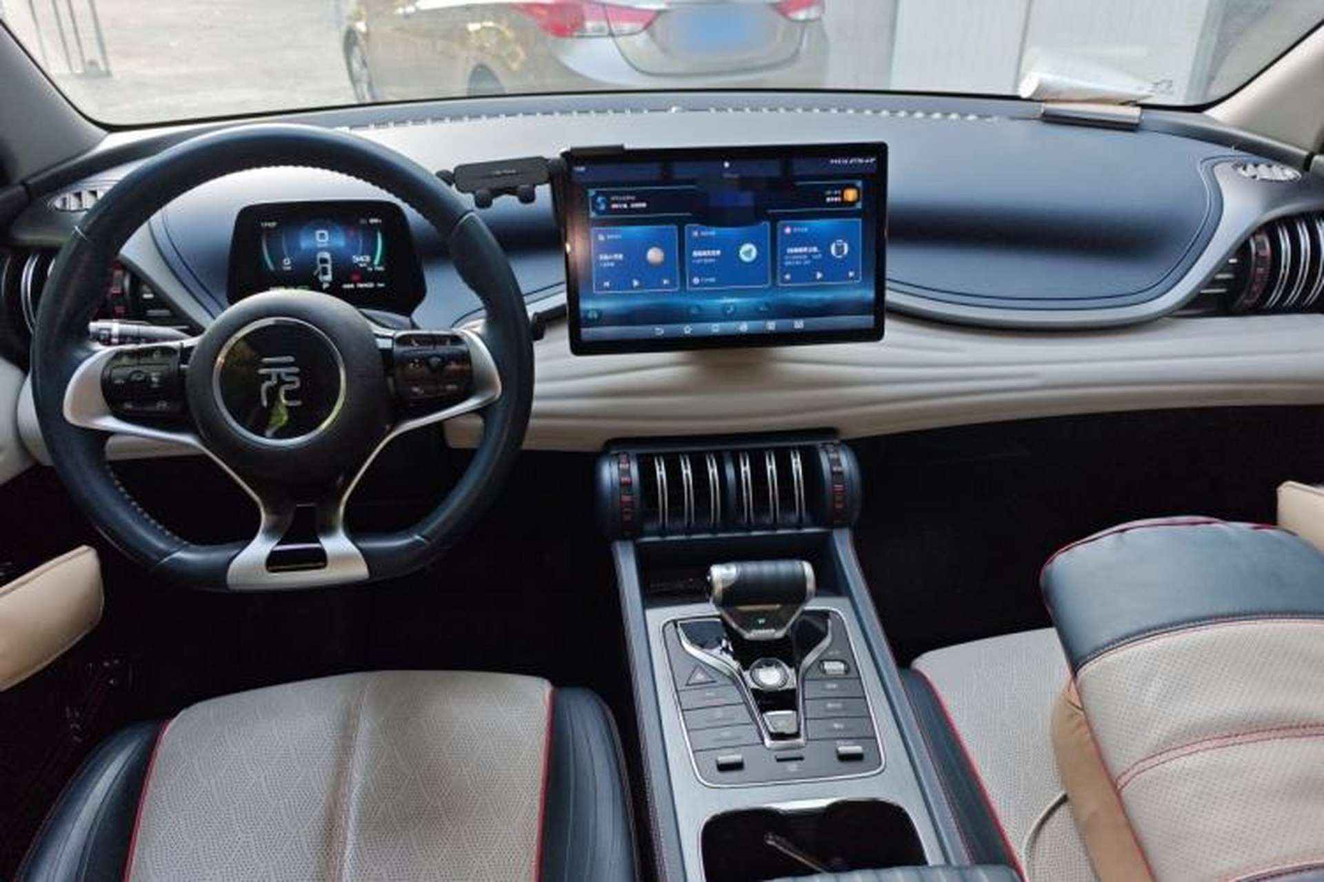 Used BYD Yuan PLUS 2022 430 km Luxury Version Center Console