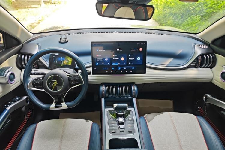 Used BYD Yuan PLUS 2022 510KM Flagship PLUS Center Console