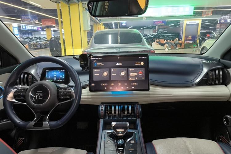 Used BYD Yuan PLUS 2022 510KM Flagship PLUS Center Console