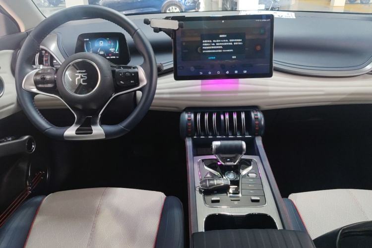Used BYD Yuan PLUS 2022 510 km Flagship Version Center Console