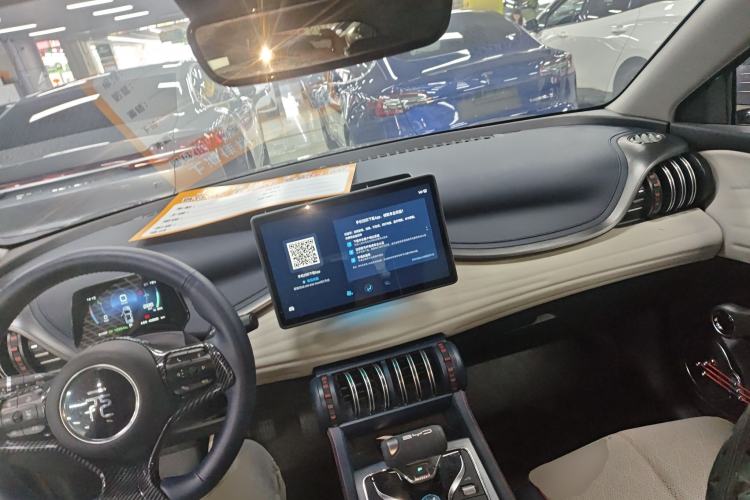 Used BYD Yuan PLUS 2022 510 km Flagship Version Center Console