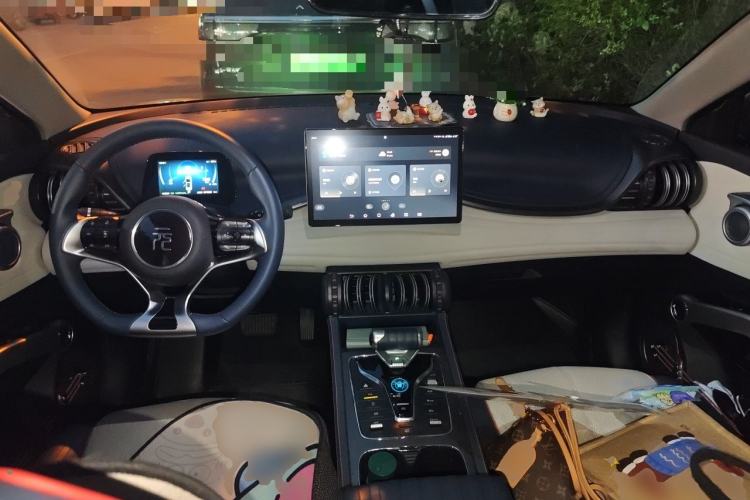 Used BYD Yuan PLUS 2022 430 km Luxury Version Center Console