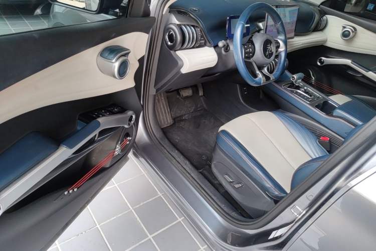 Used BYD Yuan PLUS 2022 430 km Luxury Version Driver Seat