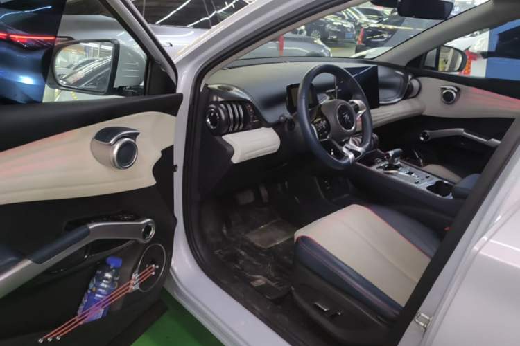 Used BYD Yuan PLUS 2022 430 km Luxury Version Driver Seat