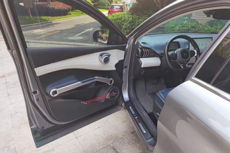 Used BYD Yuan PLUS 2022 510 km Flagship Version Driver Seat