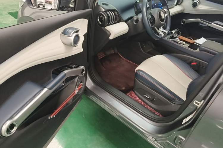Used BYD Yuan PLUS 2022 510 km Flagship Version Driver Seat