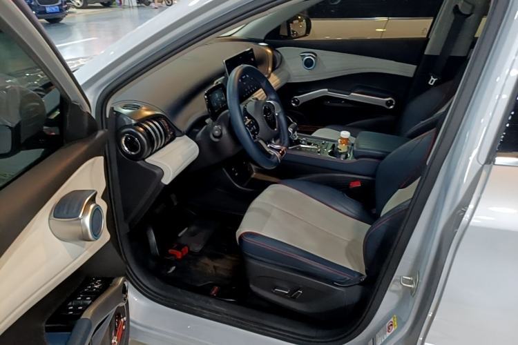 Used BYD Yuan PLUS 2022 430 km Luxury Version Driver Seat