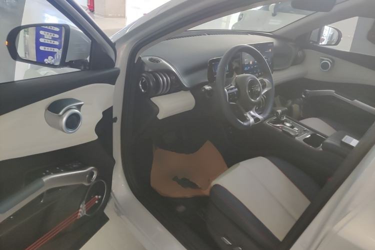 Used BYD Yuan PLUS 2022 510 km Flagship Version Driver Seat