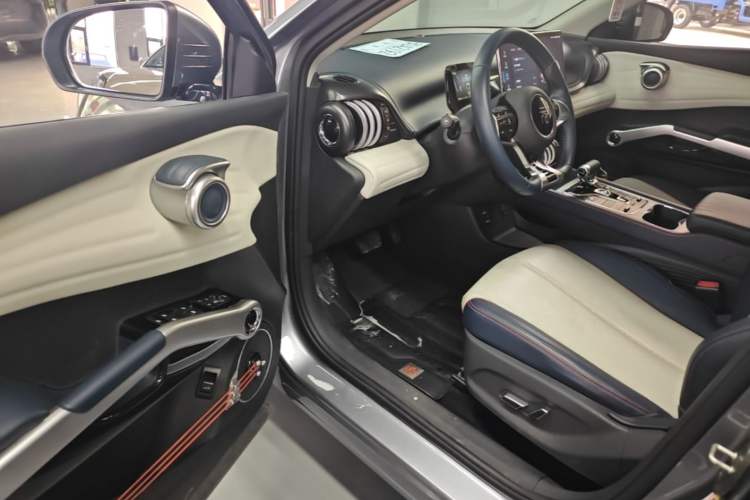 Used BYD Yuan PLUS 2022 510KM Flagship PLUS Driver Seat
