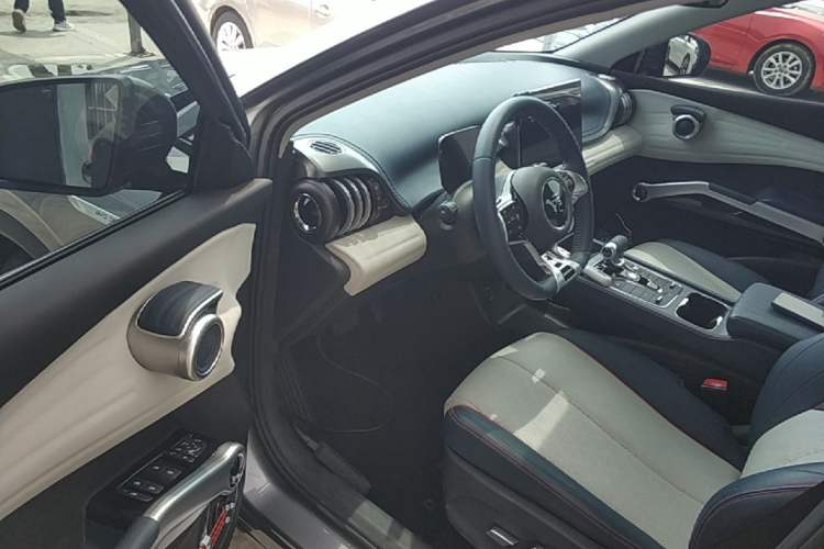 Used BYD Yuan PLUS 2022 510 km Flagship Version Driver Seat