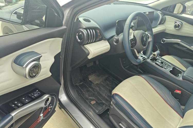 Used BYD Yuan PLUS 2022 430 km Luxury Version Driver Seat