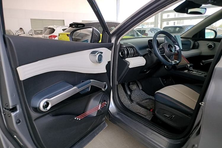 Used BYD Yuan PLUS 2022 430 km Luxury Version Driver Seat