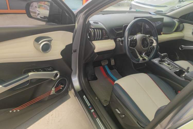 Used BYD Yuan PLUS 2022 430 km Luxury Version Driver Seat