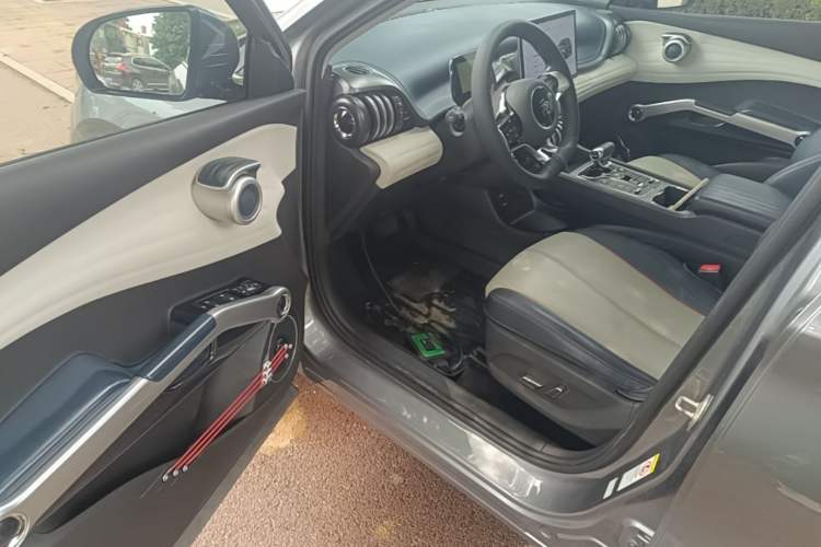 Used BYD Yuan PLUS 2022 430 km Luxury Version Driver Seat