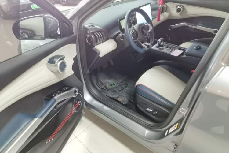 Used BYD Yuan PLUS 2022 430 km Luxury Version Driver Seat