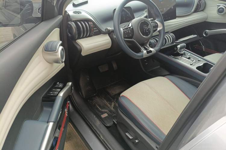 Used BYD Yuan PLUS 2022 510 km Flagship Version Driver Seat