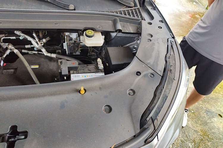 Used BYD Yuan PLUS 2022 430 km Luxury Version Engine Bay Left