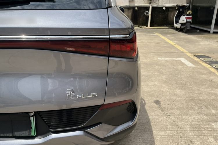Used BYD Yuan PLUS 2022 430 km Luxury Version Exterior 11