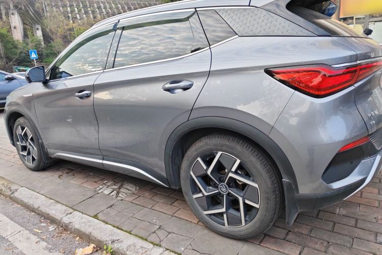 Used BYD Yuan PLUS 2022 510 km Flagship Version Exterior 3