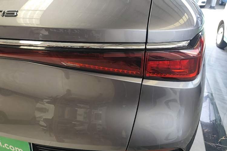Used BYD Yuan PLUS 2022 430 km Luxury Version Exterior 3
