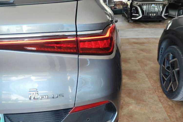 Used BYD Yuan PLUS 2022 510 km Flagship Version Exterior 3