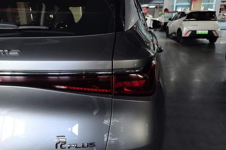 Used BYD Yuan PLUS 2022 430 km Luxury Version Exterior 3