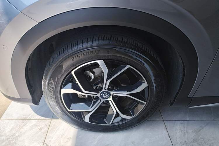 Used BYD Yuan PLUS 2022 430 km Luxury Version Exterior 4