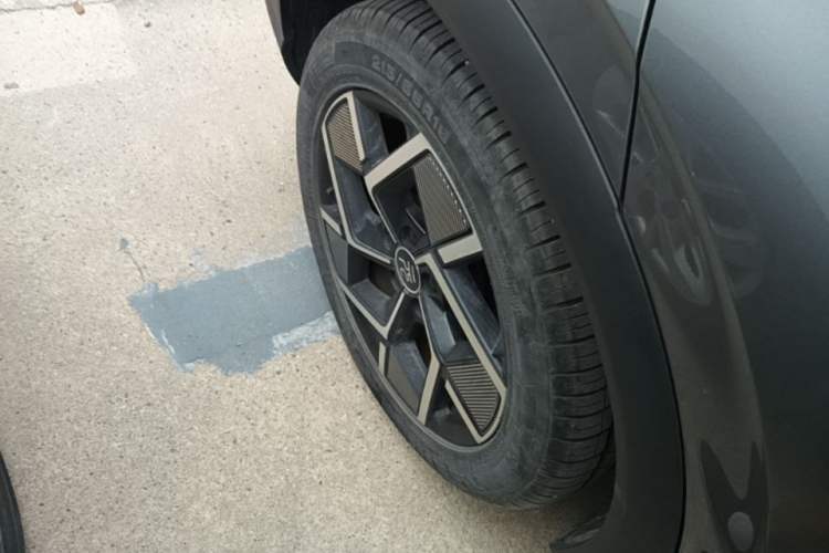 Used BYD Yuan PLUS 2022 510 km Flagship Version Exterior 5