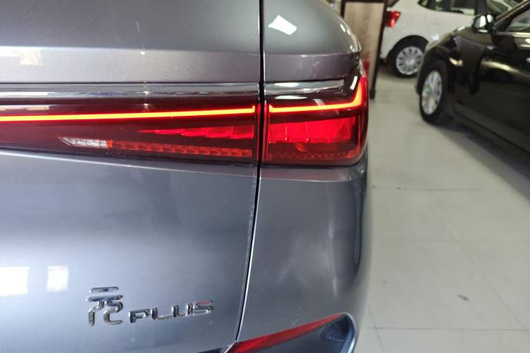 Used BYD Yuan PLUS 2022 430 km Luxury Version Exterior 6