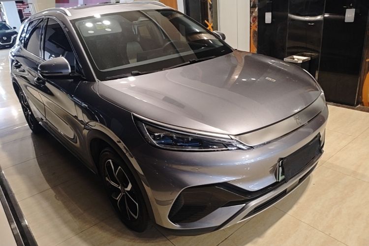 Used BYD Yuan PLUS 2022 430 km Luxury Version Front Right 45 Deg