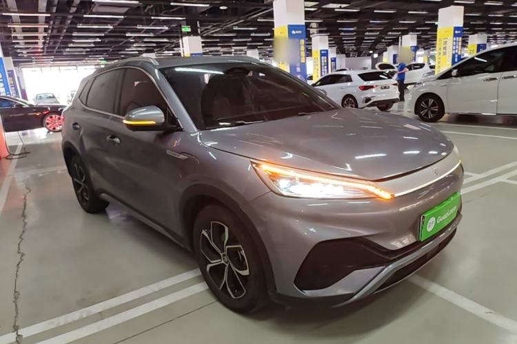 Used BYD Yuan PLUS 2022 430 km Luxury Version Front Right 45 Deg