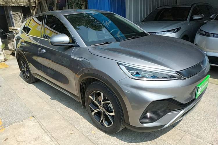 Used BYD Yuan PLUS 2022 510 km Luxury Version Front Right 45 Deg