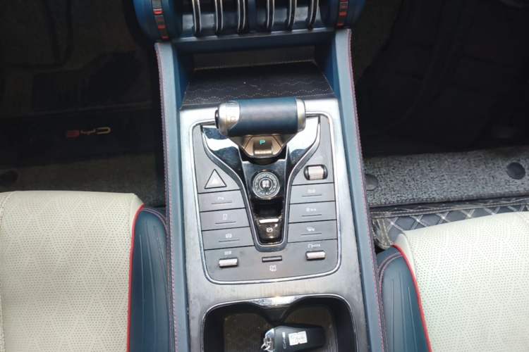 Used BYD Yuan PLUS 2022 510 km Luxury Version Gear Lever