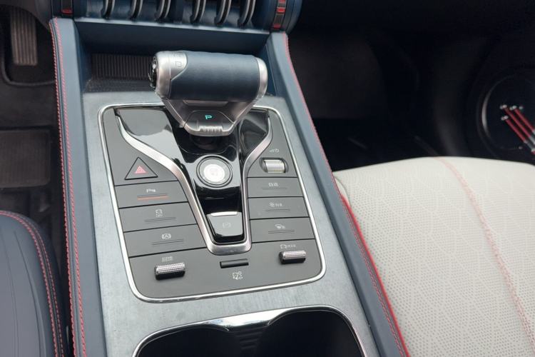 Used BYD Yuan PLUS 2022 510 km Luxury Version Gear Lever