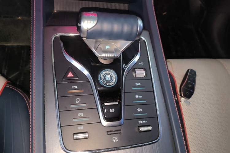 Used BYD Yuan PLUS 2022 430 km Luxury Version Gear Lever