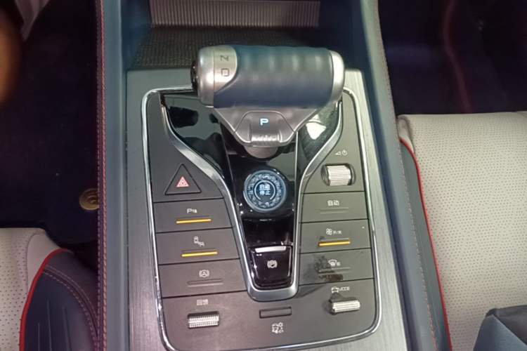 Used BYD Yuan PLUS 2022 510 km Flagship Version Gear Lever