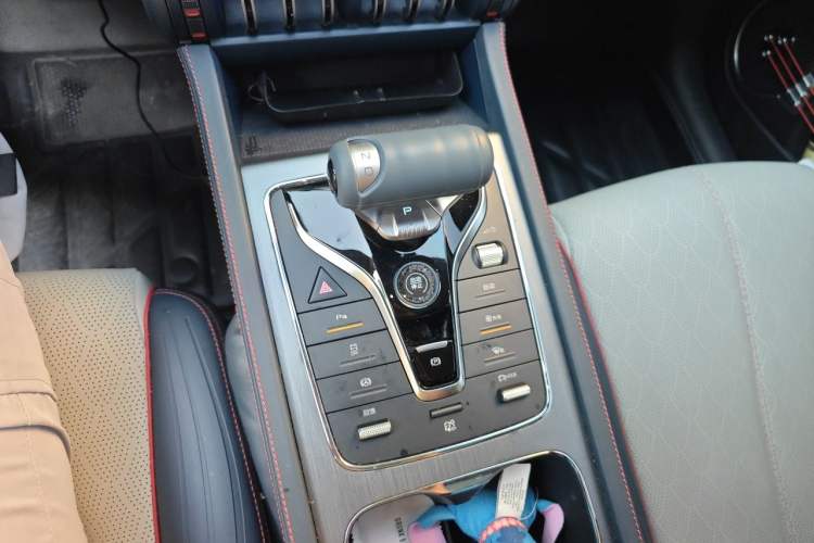 Used BYD Yuan PLUS 2022 430 km Luxury Version Gear Lever