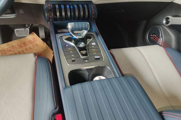 Used BYD Yuan PLUS 2022 510KM Flagship PLUS Gear Lever